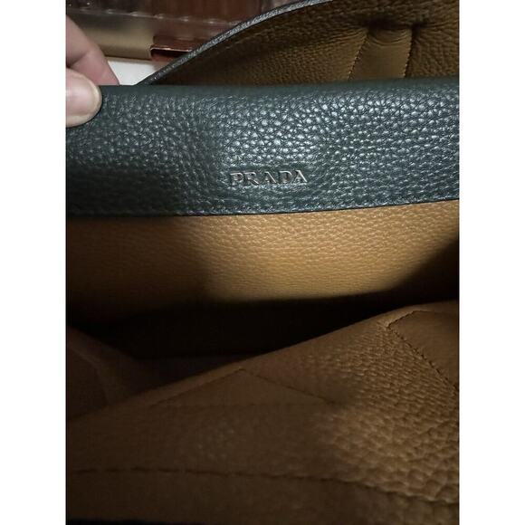 COPY - PRADA AUTHENTIC LEATHER VITELLO DAINO TOTE PURSE Dark Green DOUBLE HANDLE - Picture 11 of 16